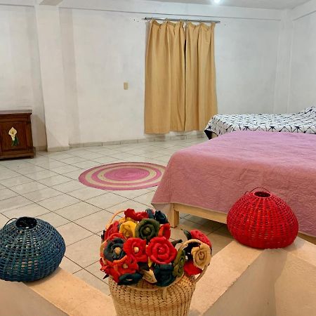 Casa Mila Hotel Taxco de Alarcon Bagian luar foto